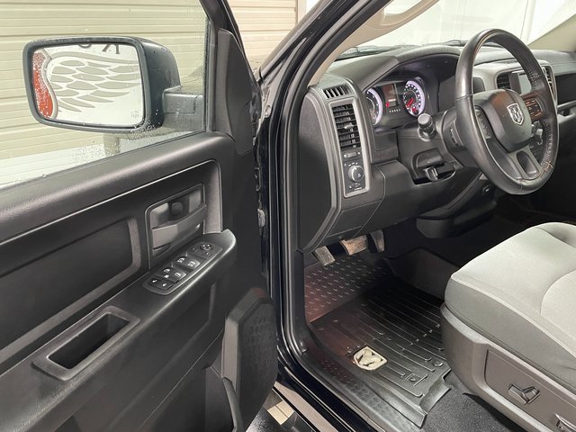 Used 2022 RAM 1500 Express w/ Wheel & Sound Group image 10