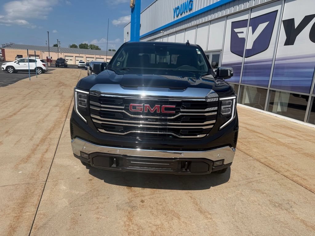 New 2026 GMC Sierra 1500 SLT w/ SLT Premium Package AWD/4WD image 8