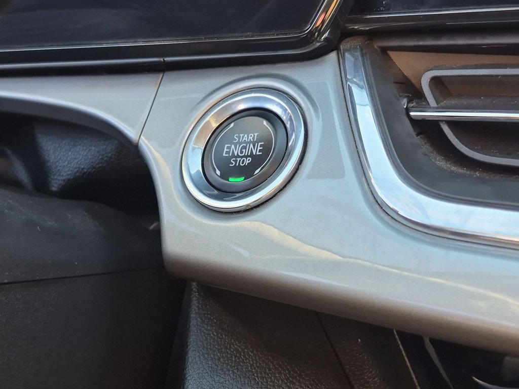 Used 2025 Chevrolet Trax LT FWD image 17