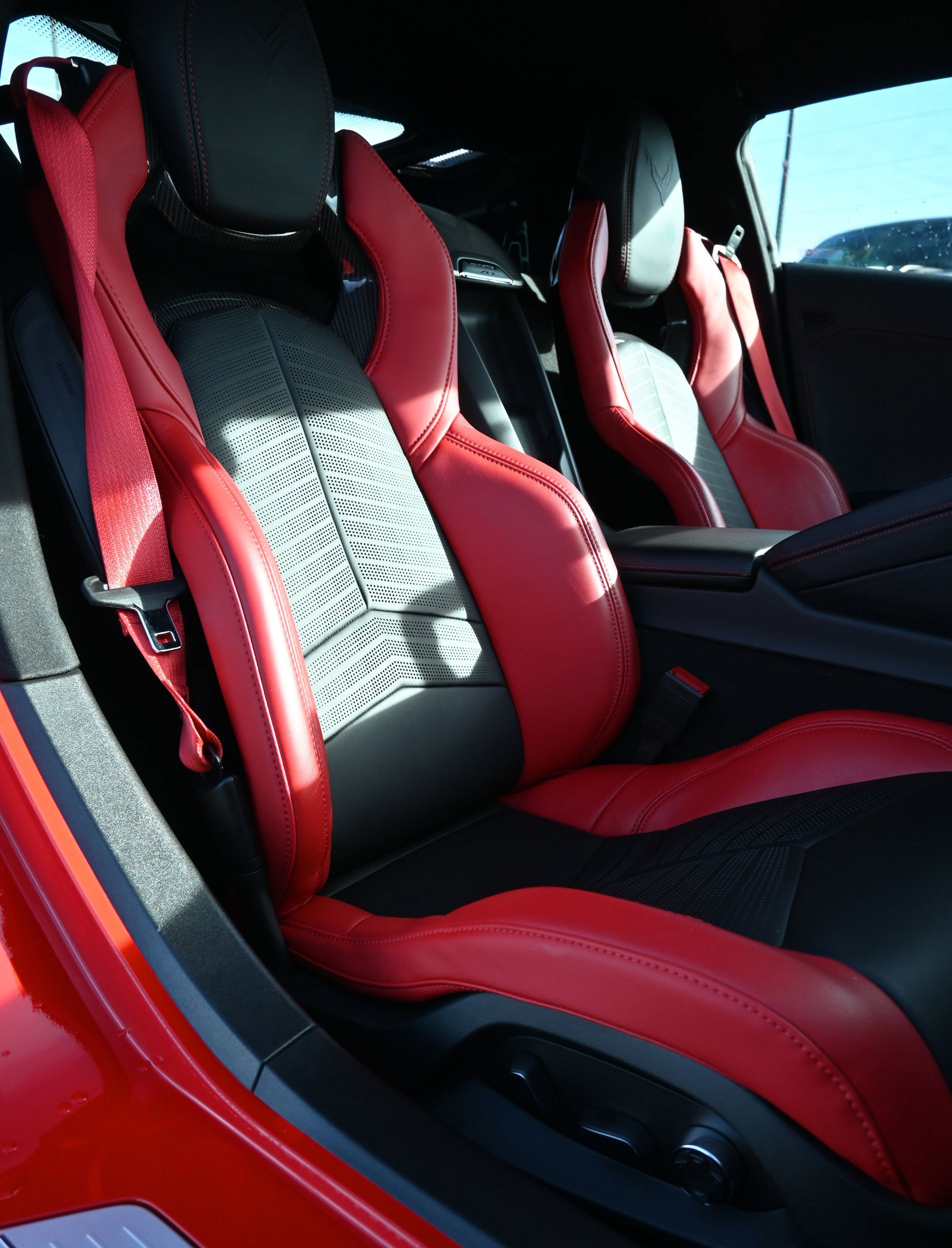 Used 2023 Chevrolet Corvette Z06 image 32