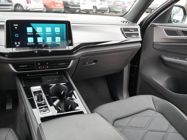 Certified 2025 Volkswagen Atlas Cross Sport SE FWD image 23