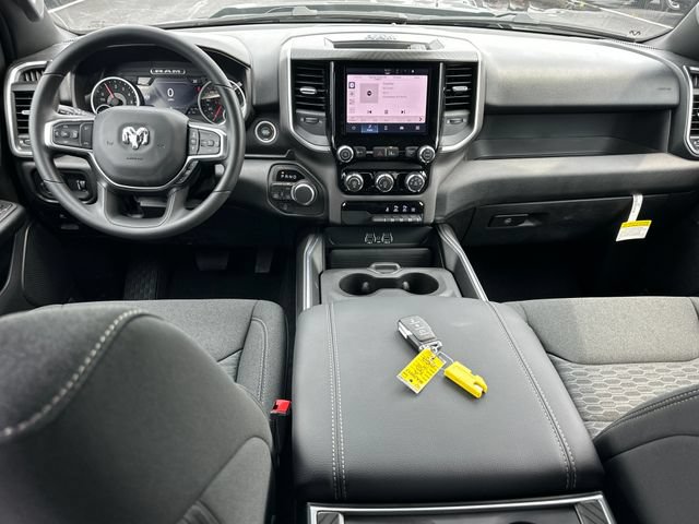New 2026 RAM 1500 Express AWD/4WD image 15