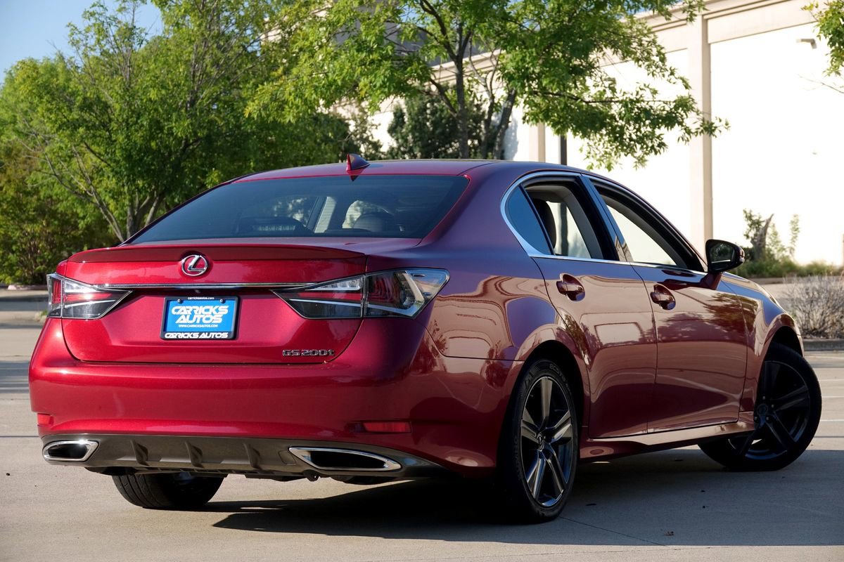 Used 2016 Lexus GS 200t image 3