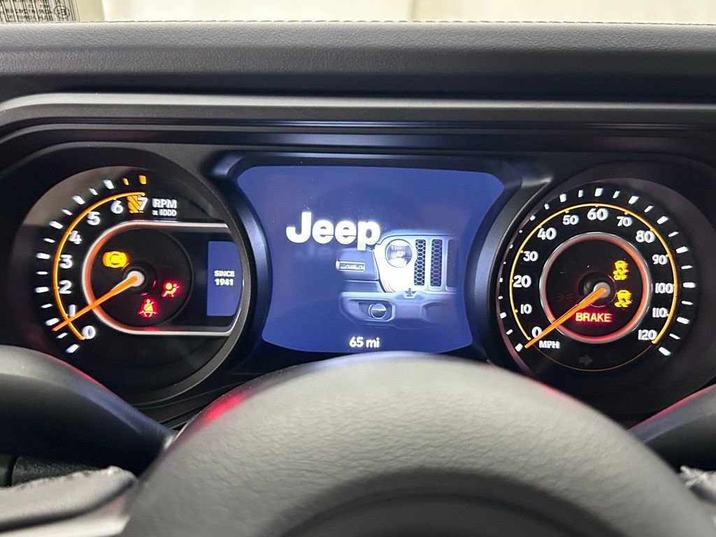 New 2025 Jeep Gladiator Sport image 26