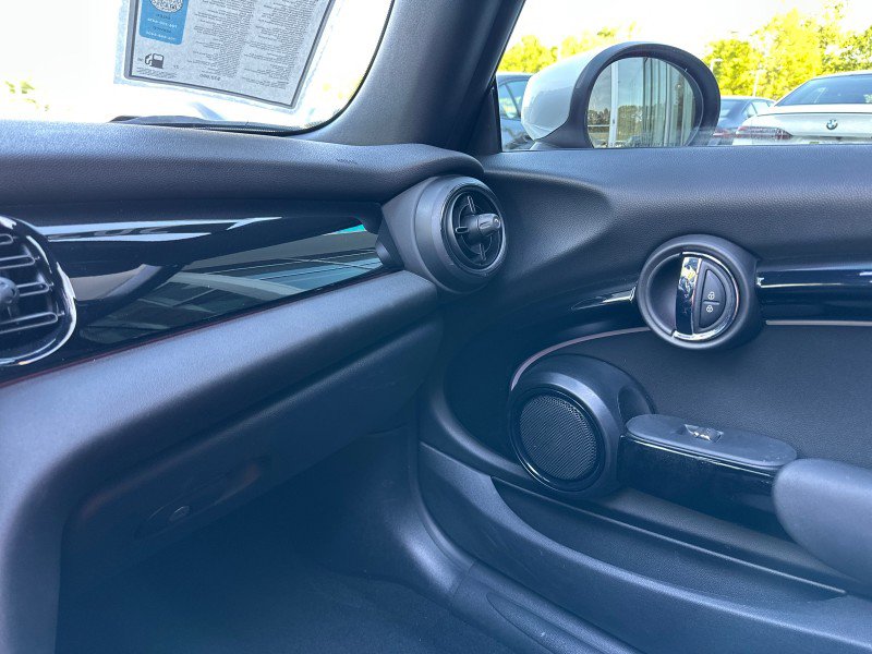 Used 2023 MINI Cooper S image 37