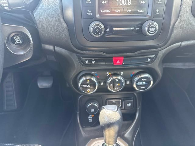 Used 2017 Jeep Renegade Limited AWD/4WD image 27