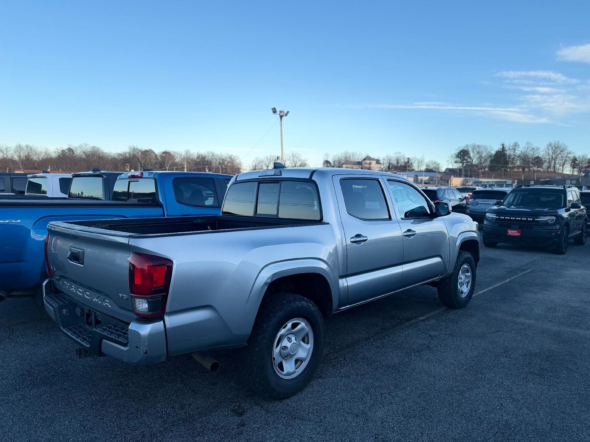 Used 2021 Toyota Tacoma SR AWD/4WD image 3
