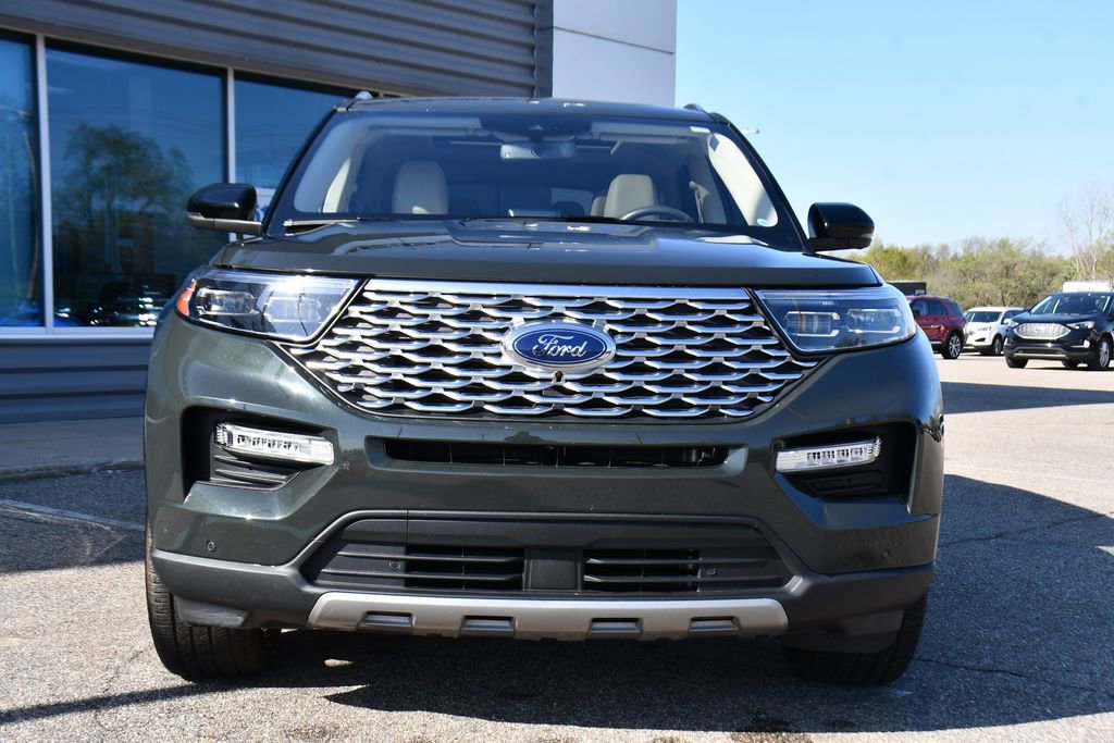 Used 2023 Ford Explorer Platinum w/ Technology Package AWD/4WD image 10