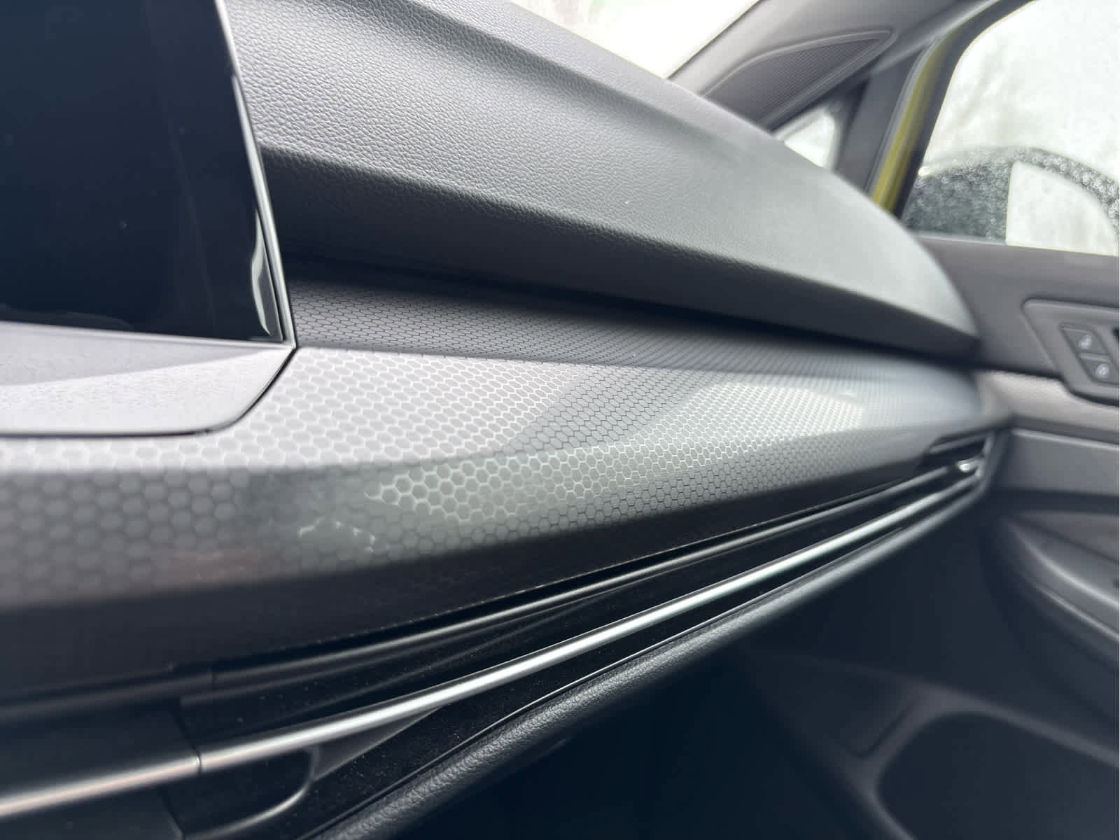 Certified 2023 Volkswagen GTI 40th Anniversary Edition image 26