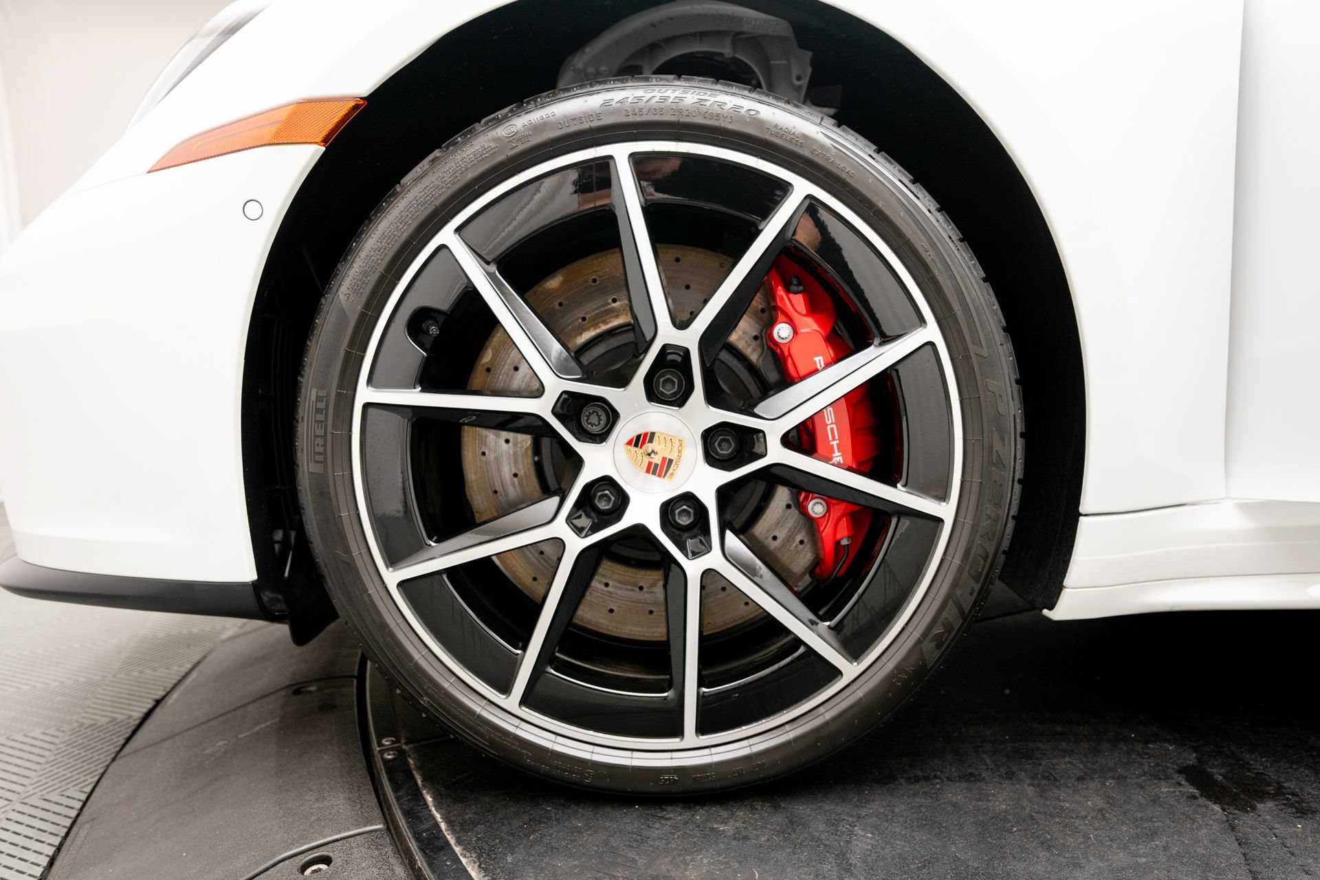 Certified 2026 Porsche 911 Targa 4 GTS AWD/4WD image 41
