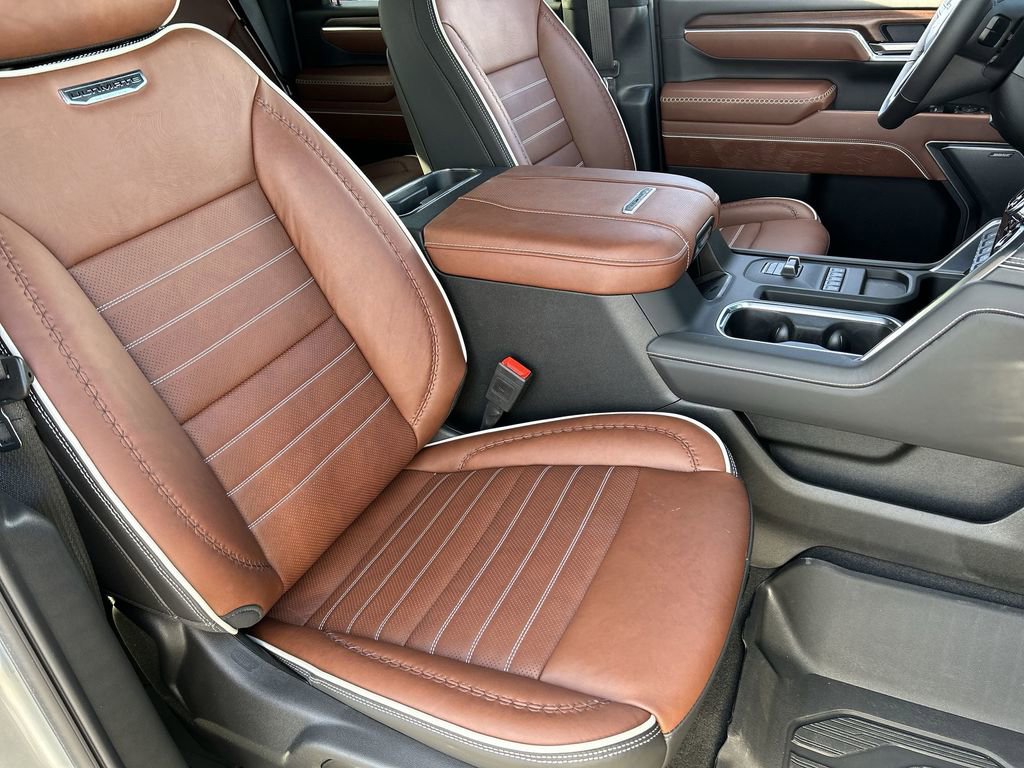 New 2025 GMC Sierra 3500 Denali Ultimate image 28