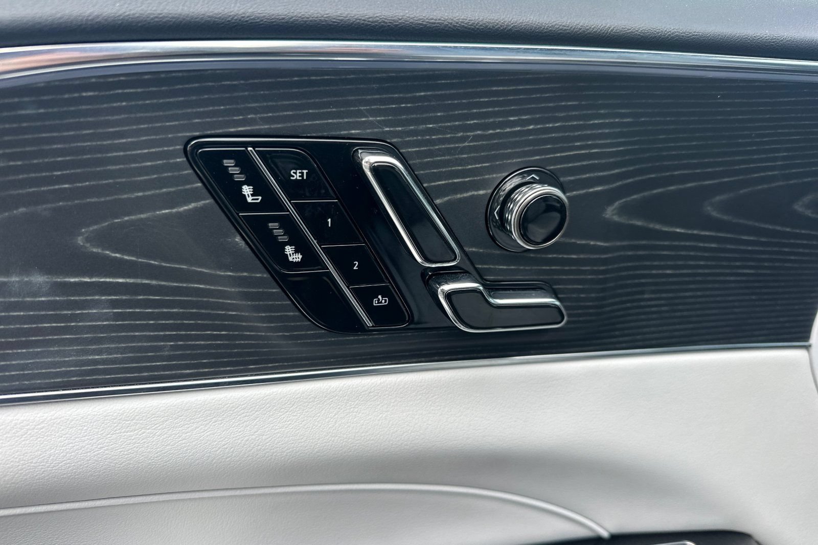 Certified 2024 Cadillac Lyriq Sport RWD image 13