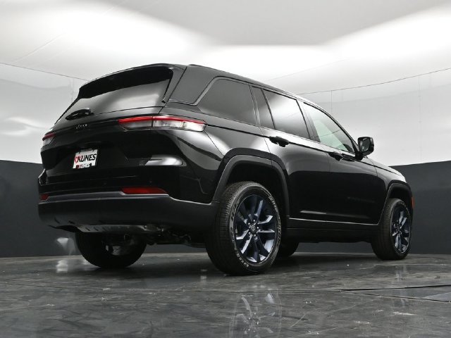 New 2026 Jeep Grand Cherokee Limited AWD/4WD image 56