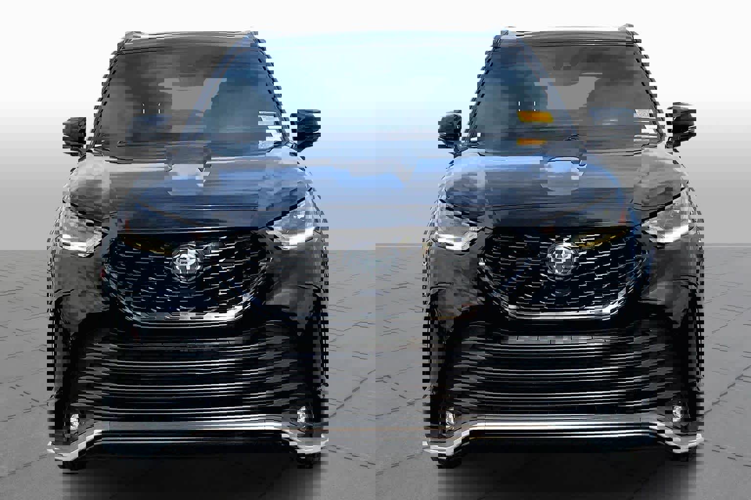 Used 2022 Toyota Highlander XSE image 4