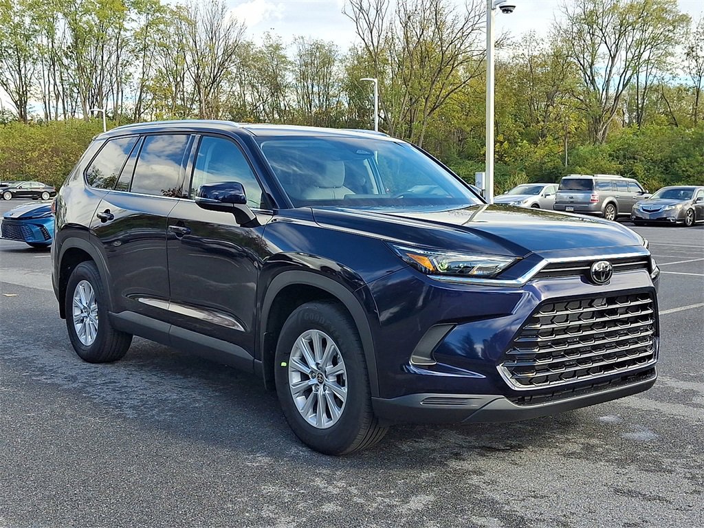 New 2026 Toyota Grand Highlander XLE image 3