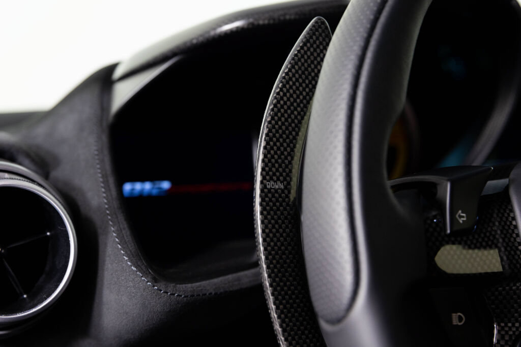 Used 2023 Ferrari 812 Competizione RWD image 28