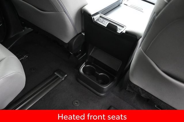 Used 2026 Toyota Sienna XLE AWD/4WD image 18