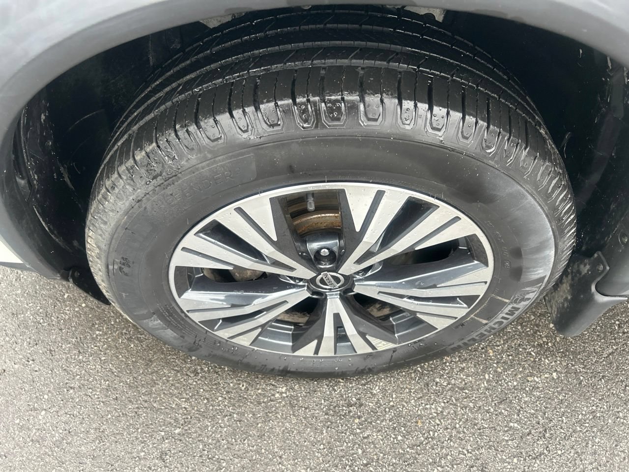 Used 2021 Nissan Rogue SV AWD/4WD image 9