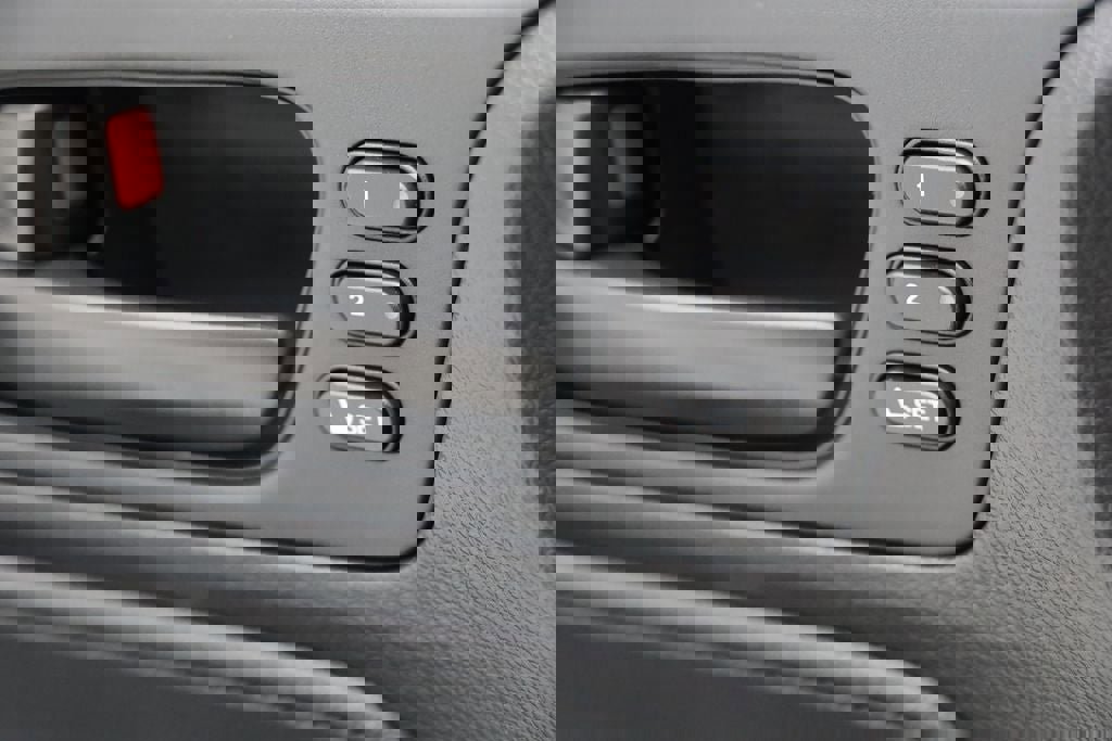 Used 2025 Honda Odyssey Sport-L image 27