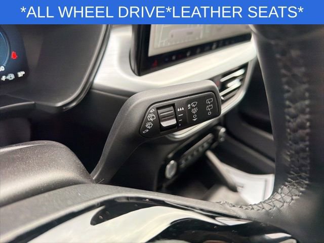 Used 2024 Ford Escape Platinum image 30
