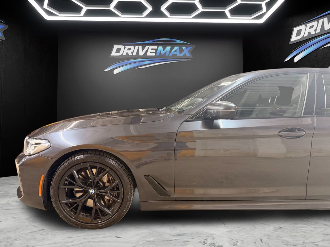 Used 2021 BMW 540i xDrive w/ M Sport Package AWD/4WD image 9