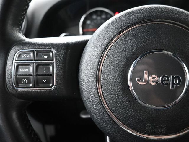 Used 2017 Jeep Wrangler Unlimited Sahara w/ Connectivity Group AWD/4WD image 25