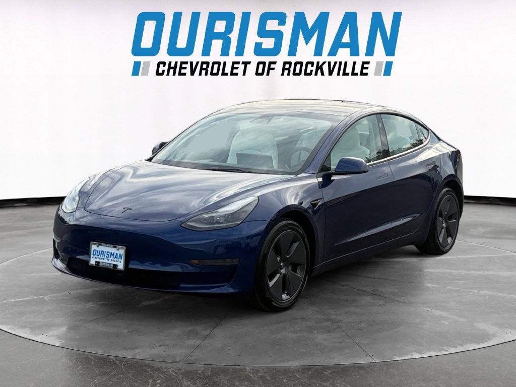 Used 2023 Tesla Model 3 Standard Range RWD image 2