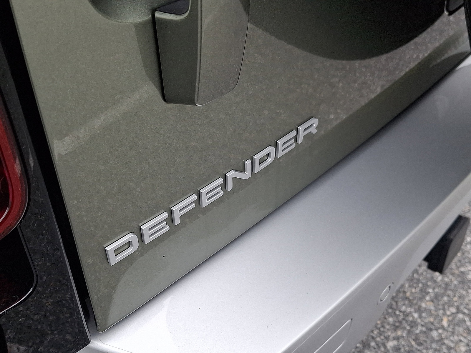 Used 2024 Land Rover Defender 110 S AWD/4WD image 29