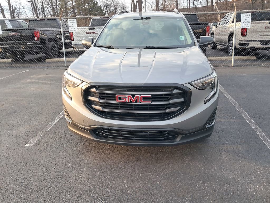 Used 2020 GMC Terrain SLE w/ Driver Convenience Package image 5