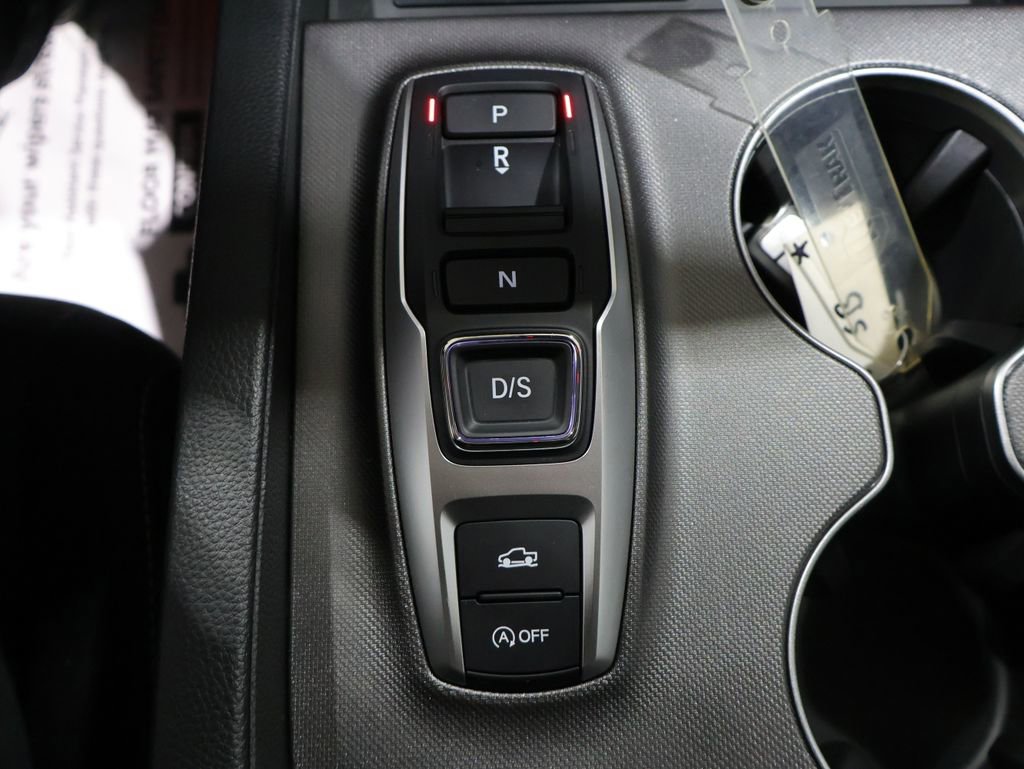 Used 2025 Honda Ridgeline Sport image 33