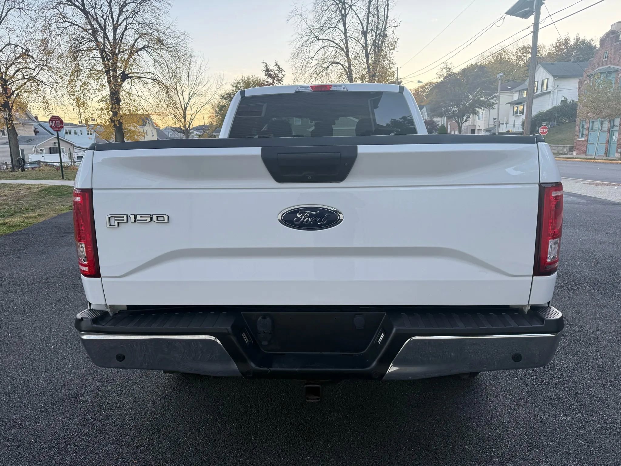 Used 2017 Ford F150 XLT w/ Trailer Tow Package image 8