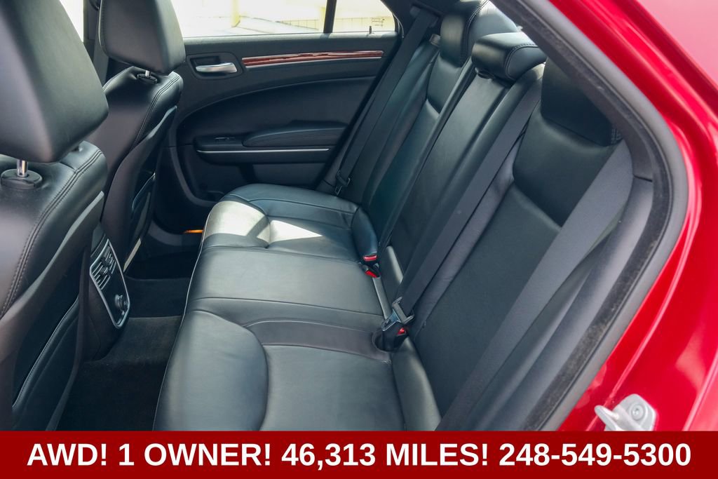 Used 2014 Chrysler 300 AWD w/ Driver Convenience Group image 13