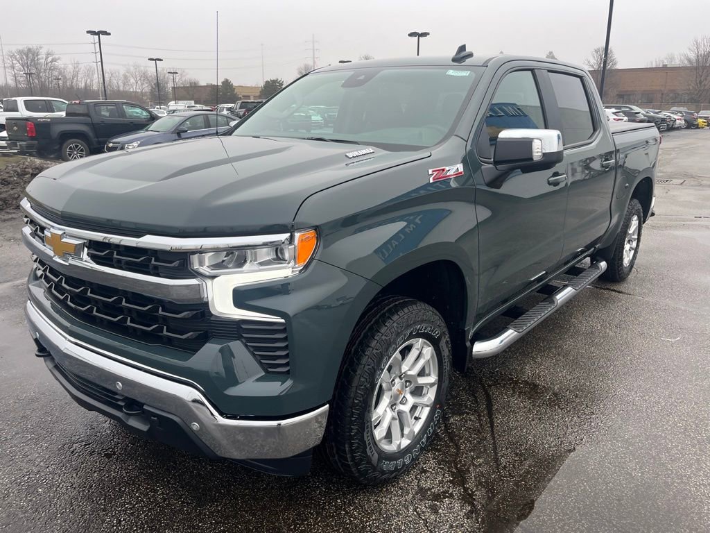 New 2026 Chevrolet Silverado 1500 LT image 3