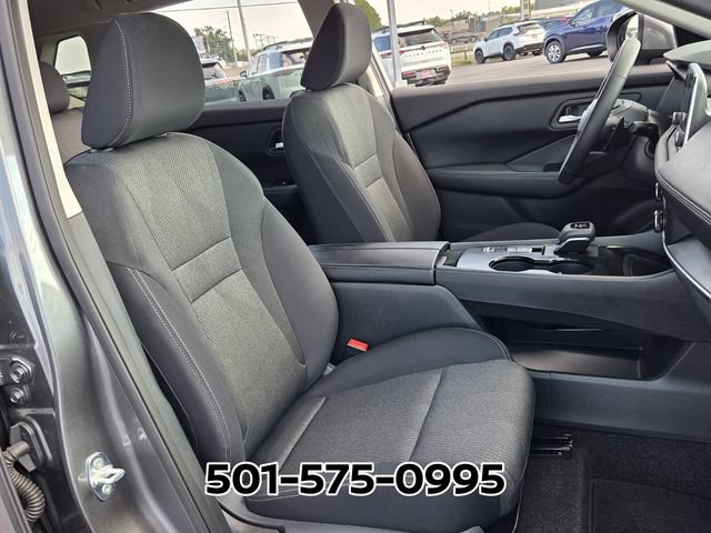 Used 2026 Nissan Rogue SV FWD image 19