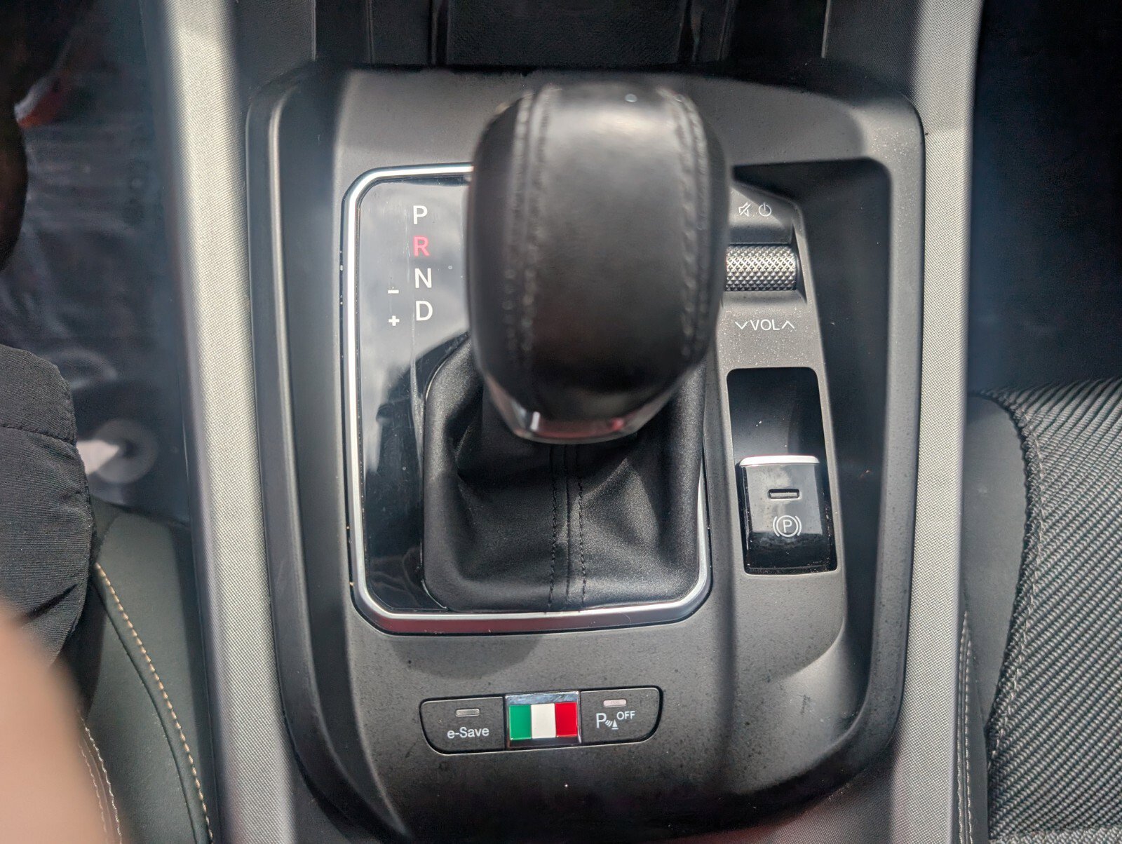 Used 2024 Alfa Romeo Tonale Ti image 22