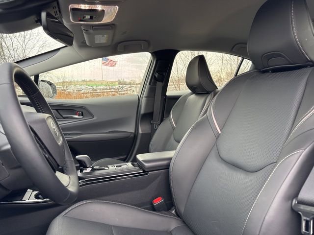 Used 2024 Toyota Prius XLE image 13