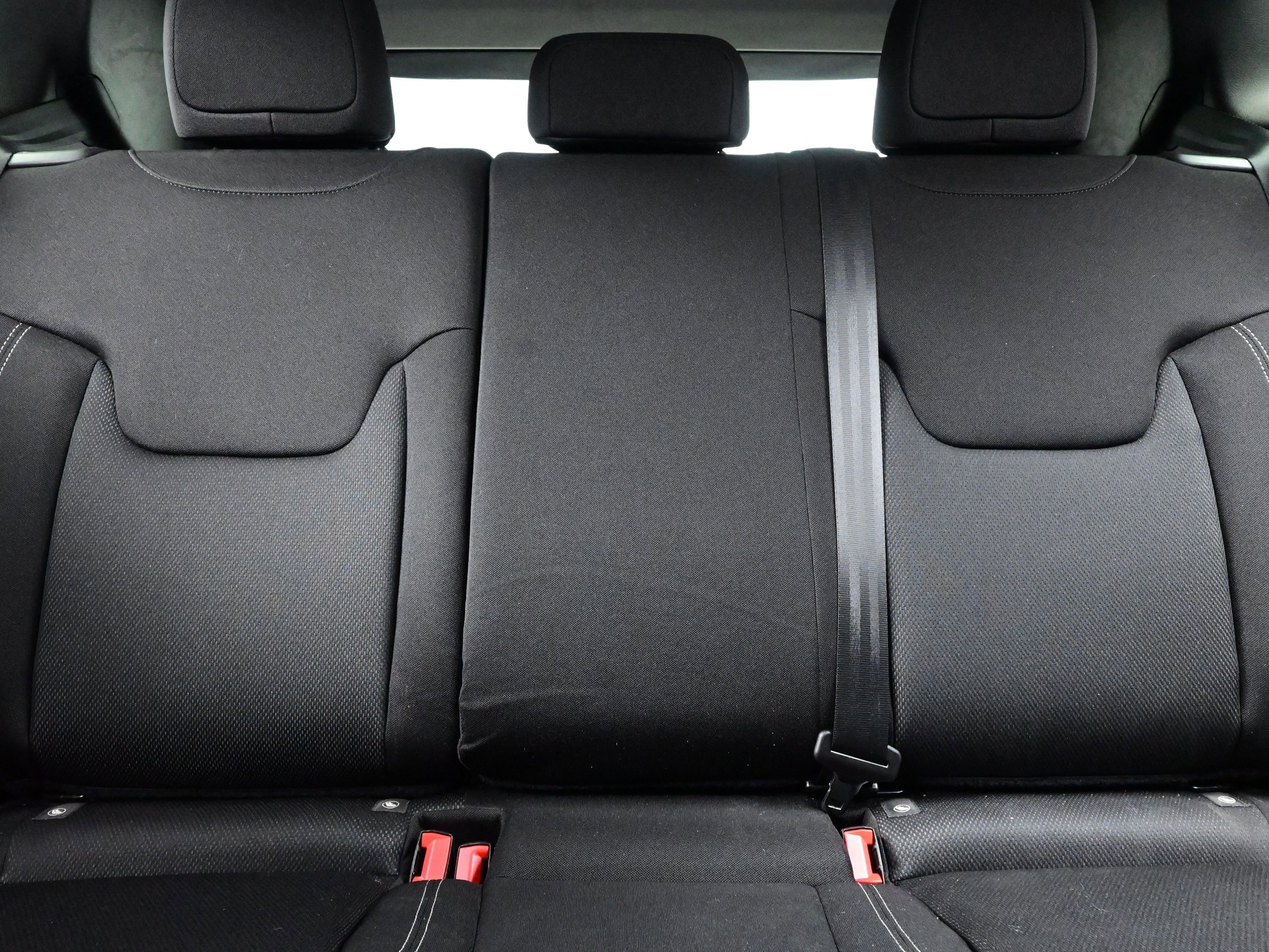 Used 2021 Jeep Renegade Sport image 14