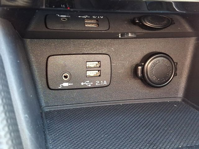 Used 2023 Subaru Forester Touring AWD/4WD image 27