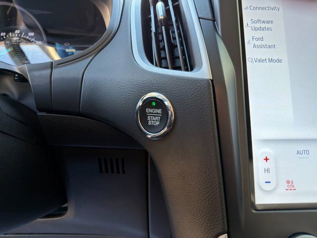 Used 2022 Ford Edge SEL w/ Convenience Package image 29