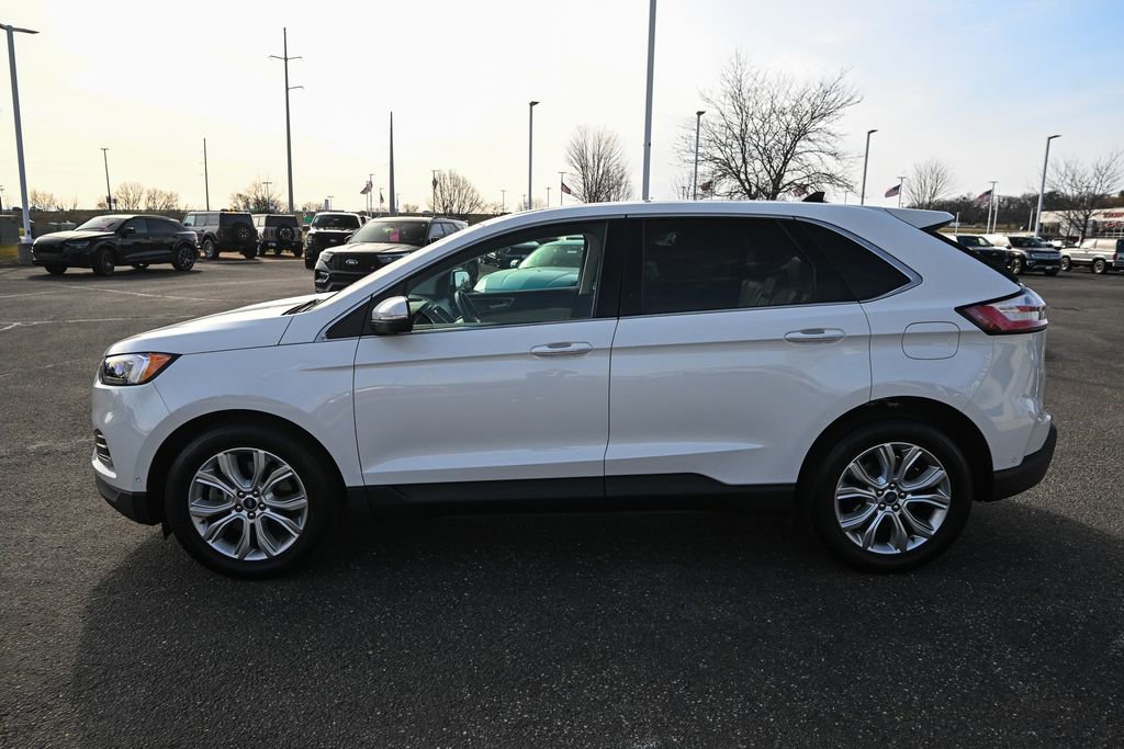 Certified 2020 Ford Edge Titanium w/ Equipment Group 301A image 8