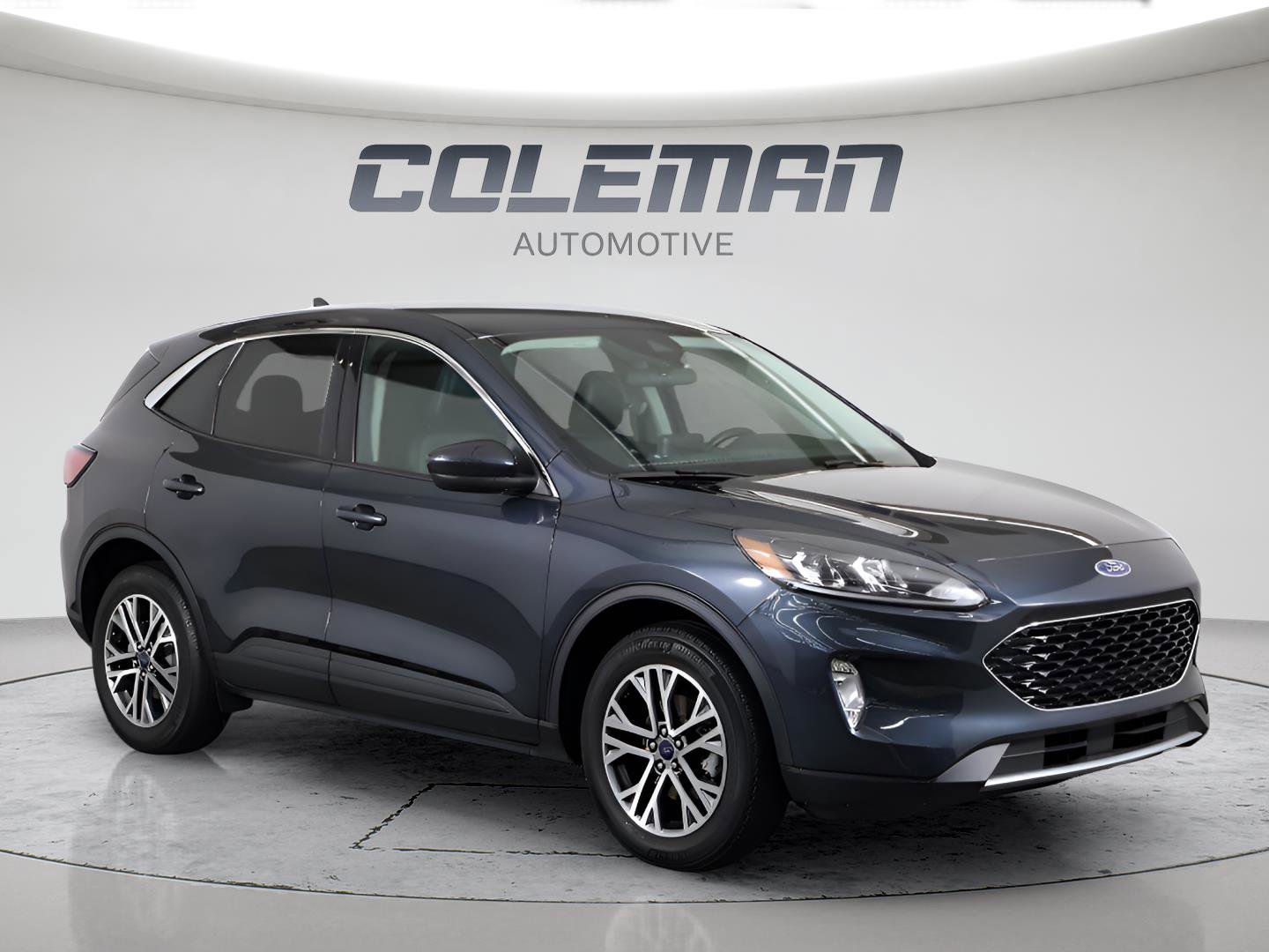 Used 2022 Ford Escape SEL w/ Technology Package image 1