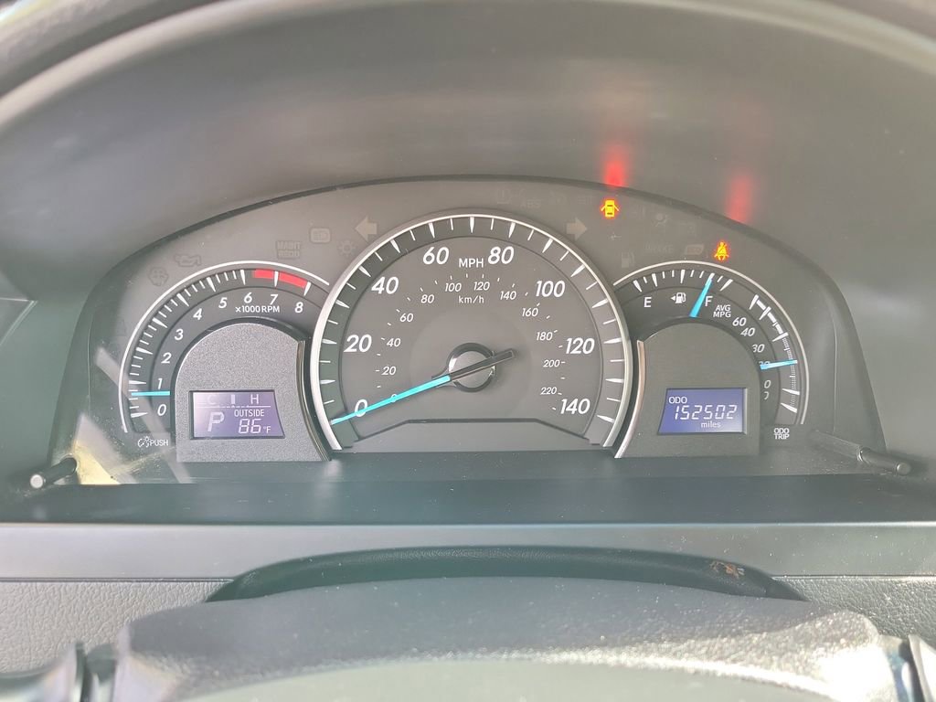 Used 2015 Toyota Camry LE FWD image 3