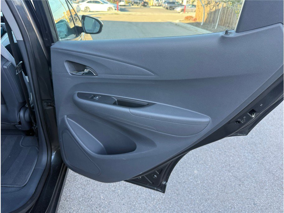 Used 2019 Chevrolet Bolt LT image 32