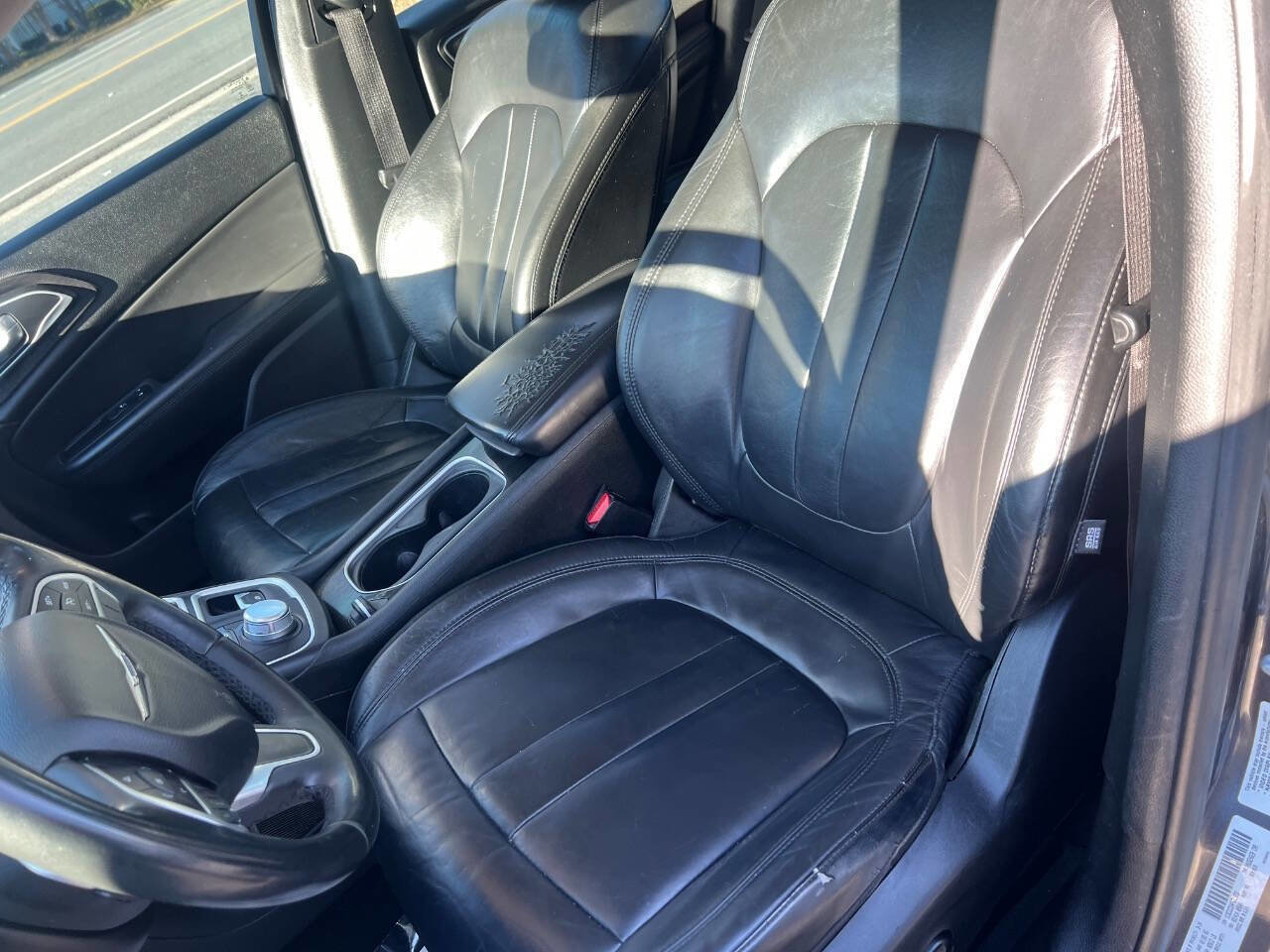 Used 2015 Chrysler 200 C w/ Navigation & Sound Group I image 15