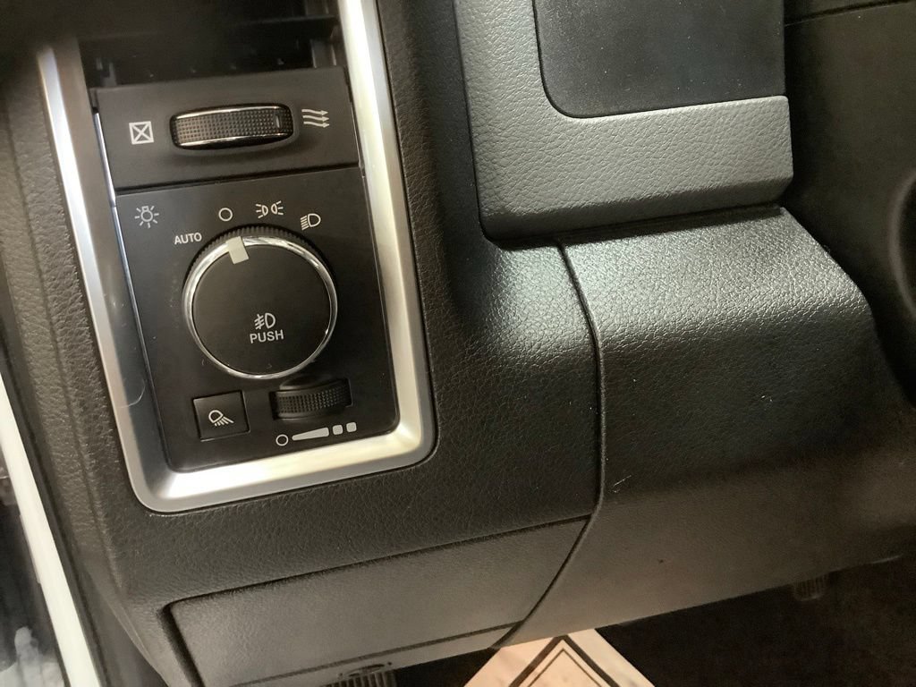 Used 2020 RAM 1500 Warlock w/ Electronics Group AWD/4WD image 23