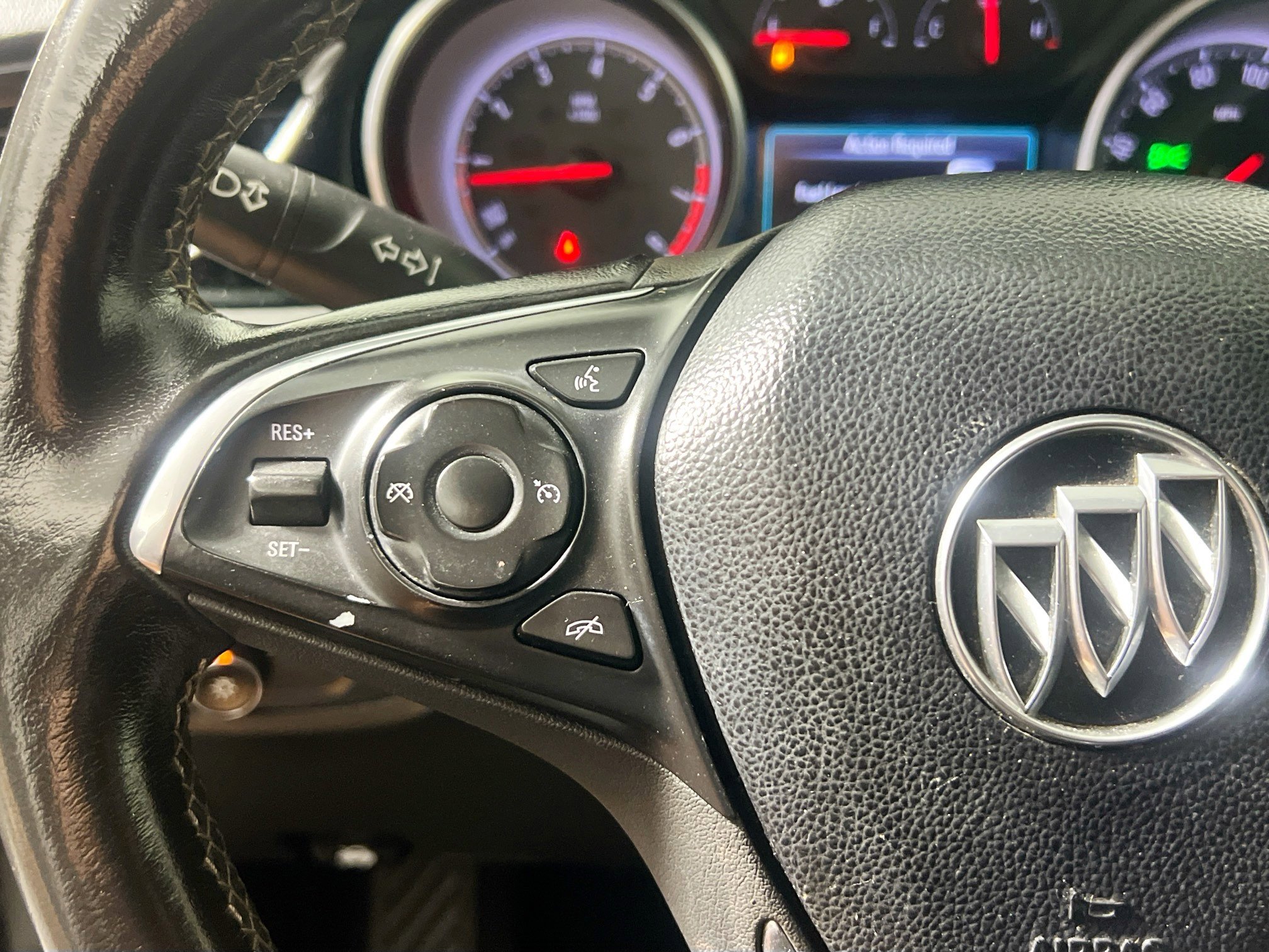 Used 2018 Buick Regal Preferred w/ Sights and Sounds Package FWD image 18
