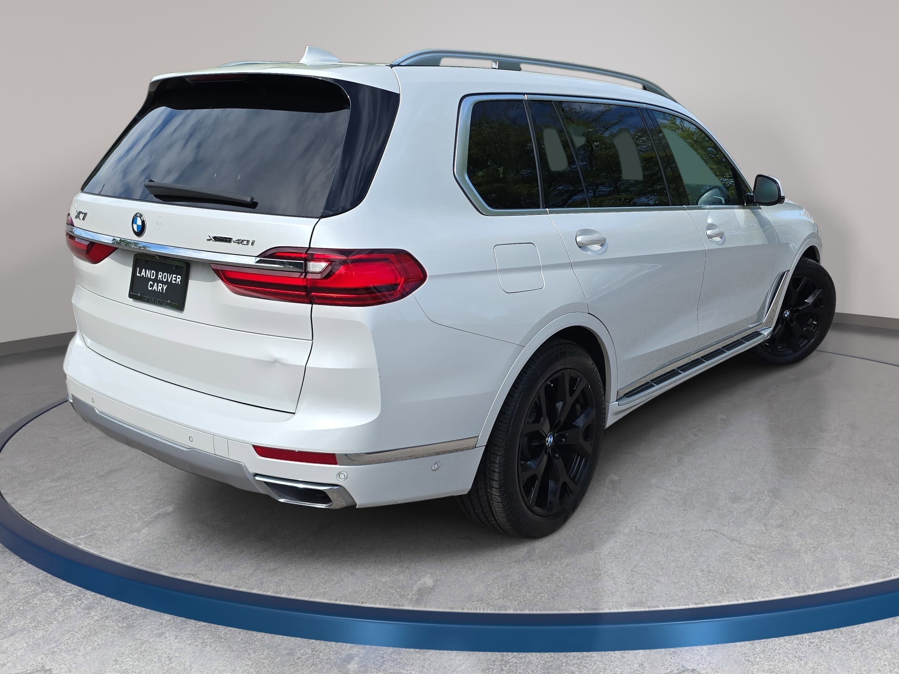 Used 2020 BMW X7 xDrive40i w/ Premium Package AWD/4WD image 5