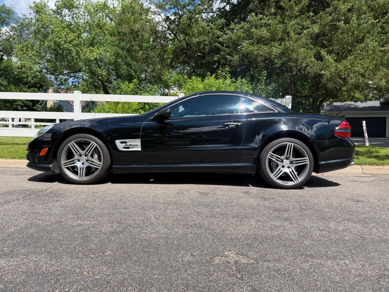Used 2011 Mercedes-Benz SL 63 AMG image 9