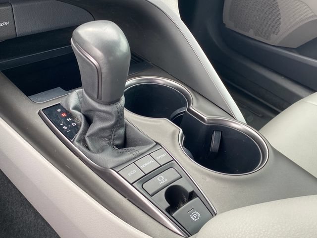 Used 2023 Toyota Camry SE AWD/4WD image 12