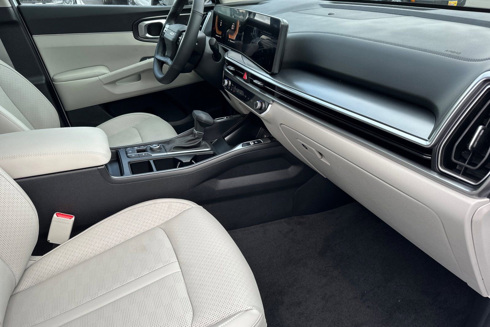 New 2026 Kia Sorento S w/ S Panoramic Sunroof Package image 17